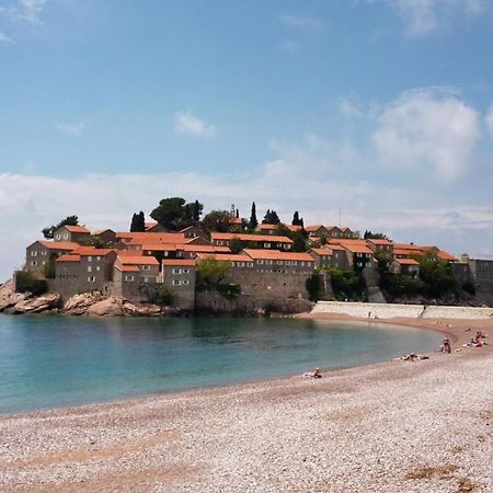 Lovely Apartment Sveti Stefan Buitenkant foto