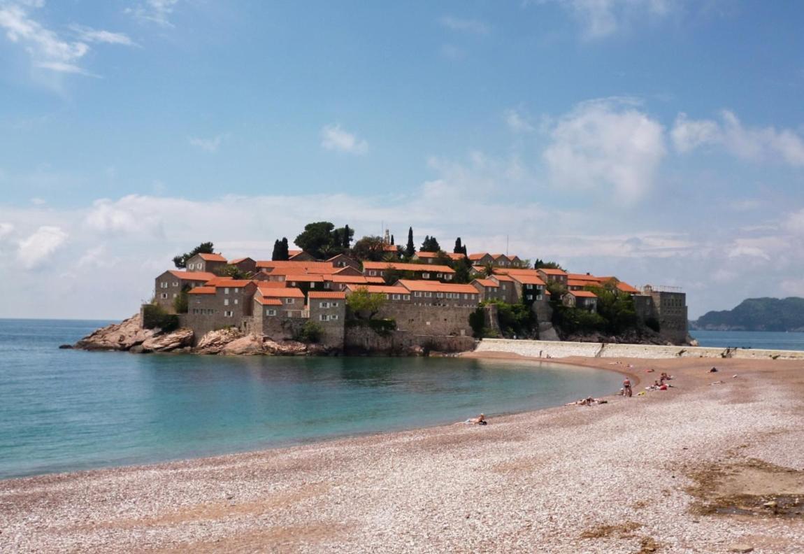 Lovely Apartment Sveti Stefan Buitenkant foto